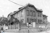 대방동으로 곧 이사하게 될 번화가에 자리잡고 있는 부녀보호소 썸네일 이미지